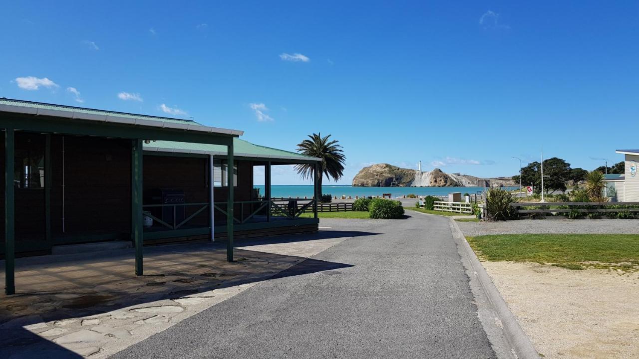 Castlepoint Holiday Park & Motels Экстерьер фото